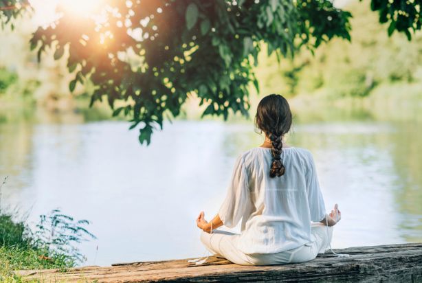 Técnicas de relaxamento: aumente contato com natureza e faça uma meditação
