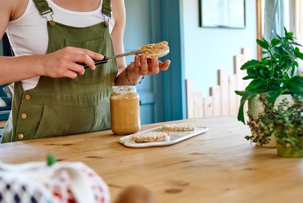 Pasta de amendoim: 5 receitas saudáveis e saborosas