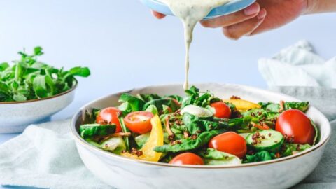Molho de salada: 7 opções saborosas para usar como tempero