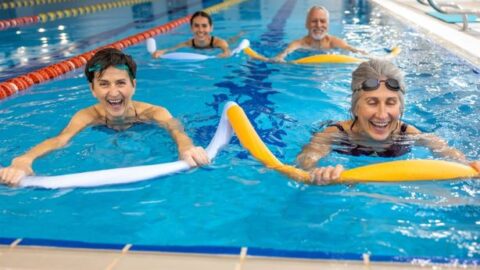 Acessórios para natação: 5 opções para oferecer aos alunos